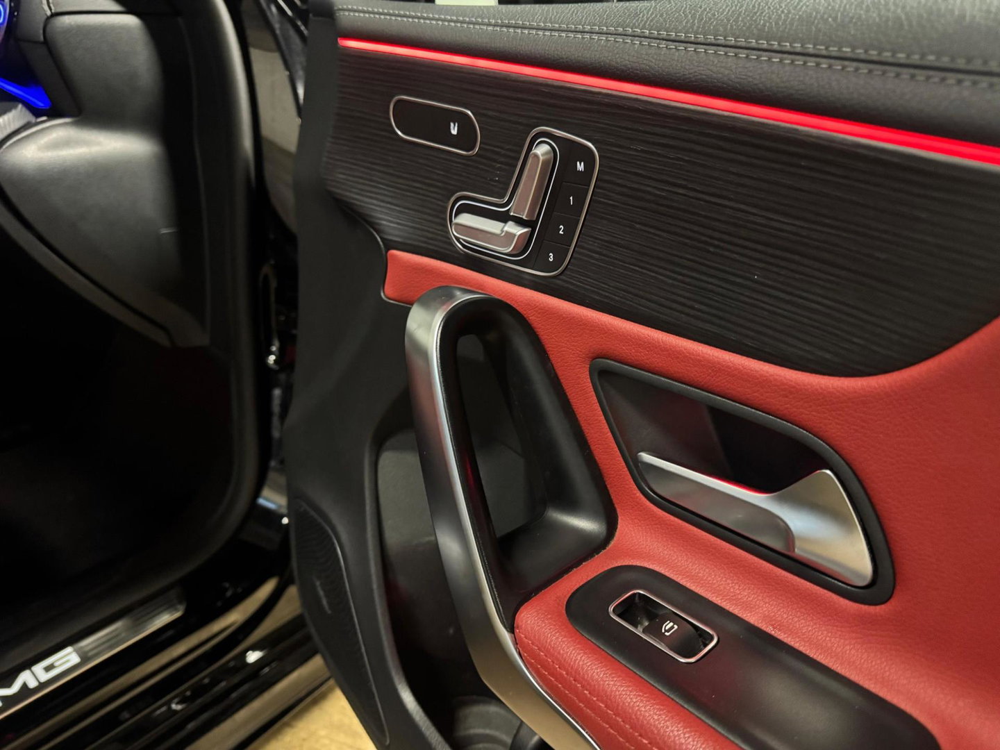 Mercedes-Benz A-Klasse AMG 35 4MATIC Edition 1 PANO KEYLESS CAM