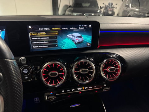 Mercedes-Benz A-Klasse AMG 35 4MATIC Edition 1 PANO KEYLESS CAM