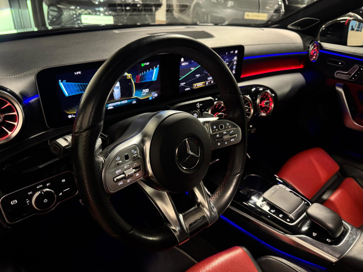 Mercedes-Benz A-Klasse AMG 35 4MATIC Edition 1 PANO KEYLESS CAM