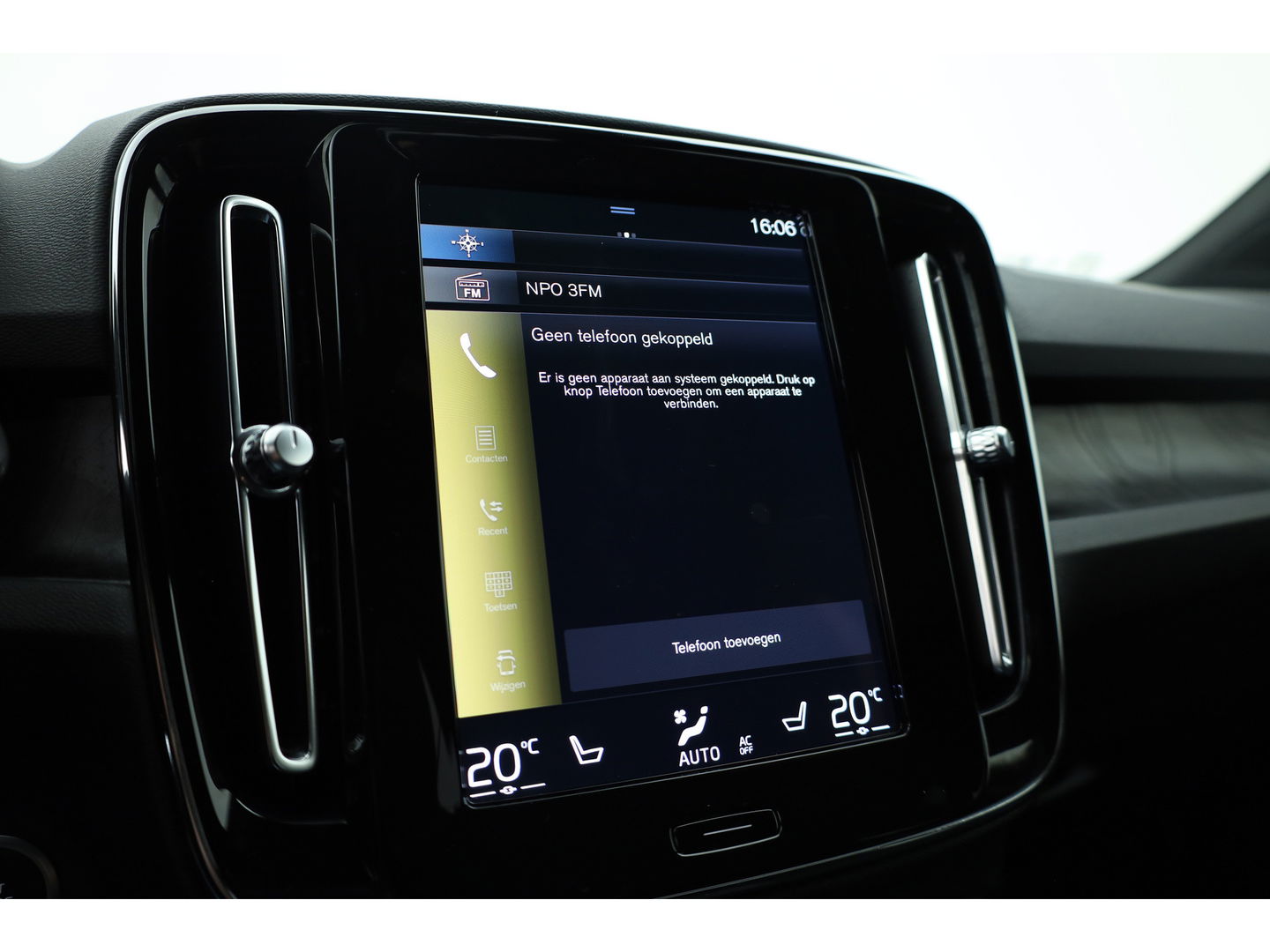 Volvo XC40 1.5 T4 Plug-in hybrid Core Bright | Adap. Cruise | Stoel+  stuurverw. | Dodehoek | Camera | 19 inch |