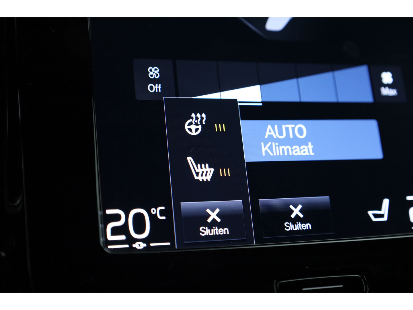 Volvo XC40 1.5 T4 Plug-in hybrid Core Bright | Adap. Cruise | Stoel+  stuurverw. | Dodehoek | Camera | 19 inch |