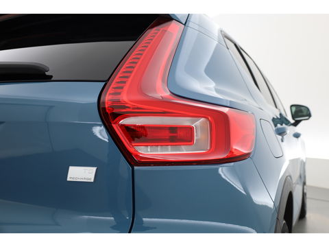 Volvo XC40 1.5 T4 Plug-in hybrid Core Bright | Adap. Cruise | Stoel+  stuurverw. | Dodehoek | Camera | 19 inch |