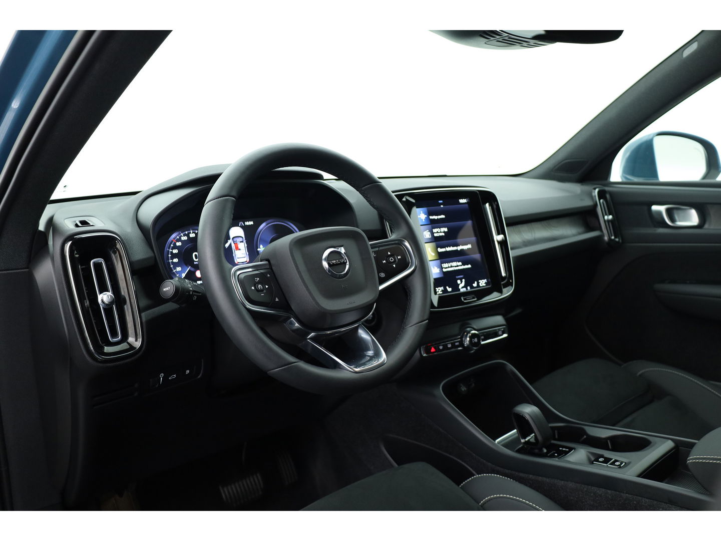 Volvo XC40 1.5 T4 Plug-in hybrid Core Bright | Adap. Cruise | Stoel+  stuurverw. | Dodehoek | Camera | 19 inch |