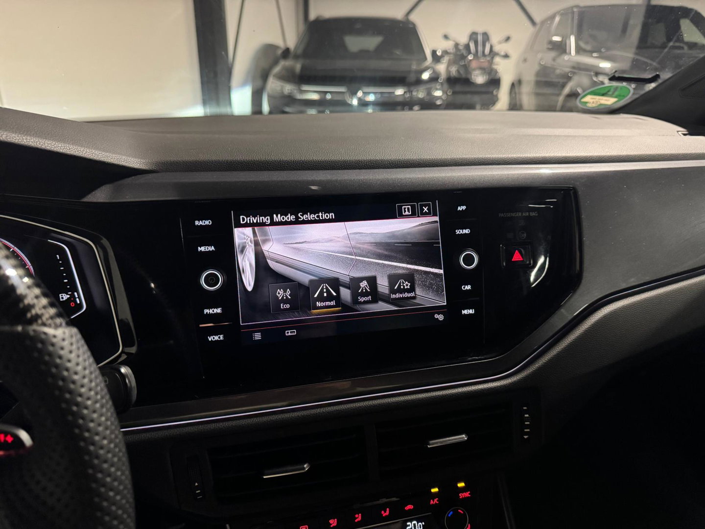 Volkswagen Polo 2.0 TSI GTI ACC BLINDSPOT PDC