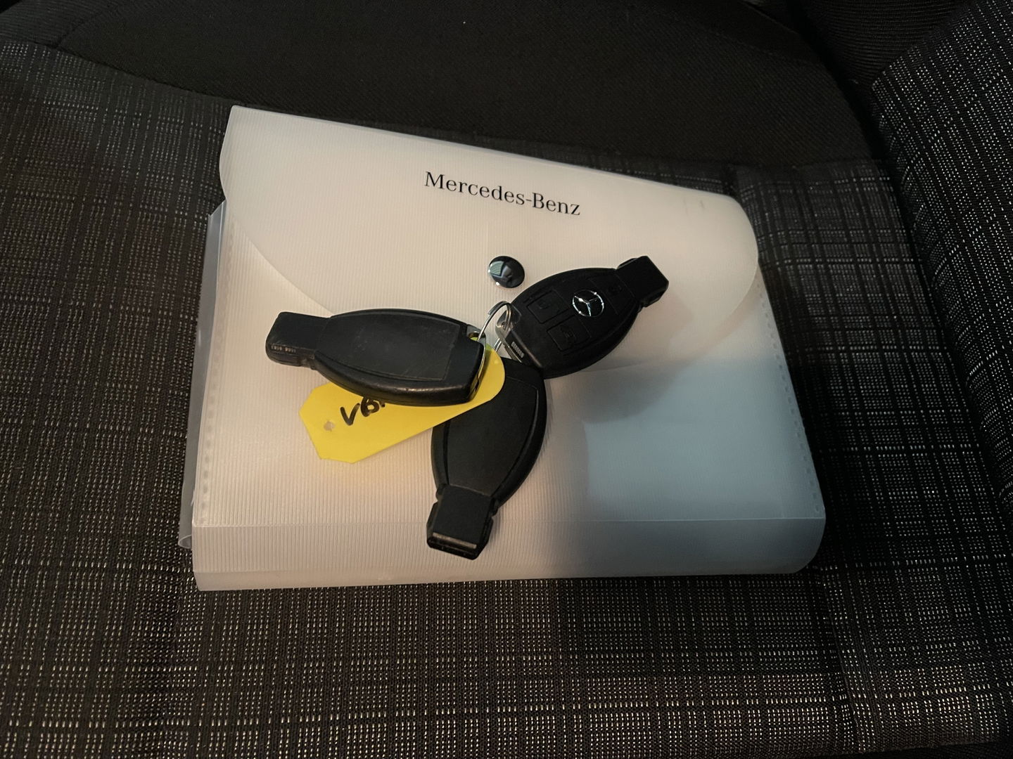 Mercedes-Benz Vito 116 CDI automaat rolstoelbus / speciaal gebouwd voor rolstoel bestuurder / € 27.950 marge / zwart metallic / lift / hand gas en rem / airco / cruise control / euro 6 diesel