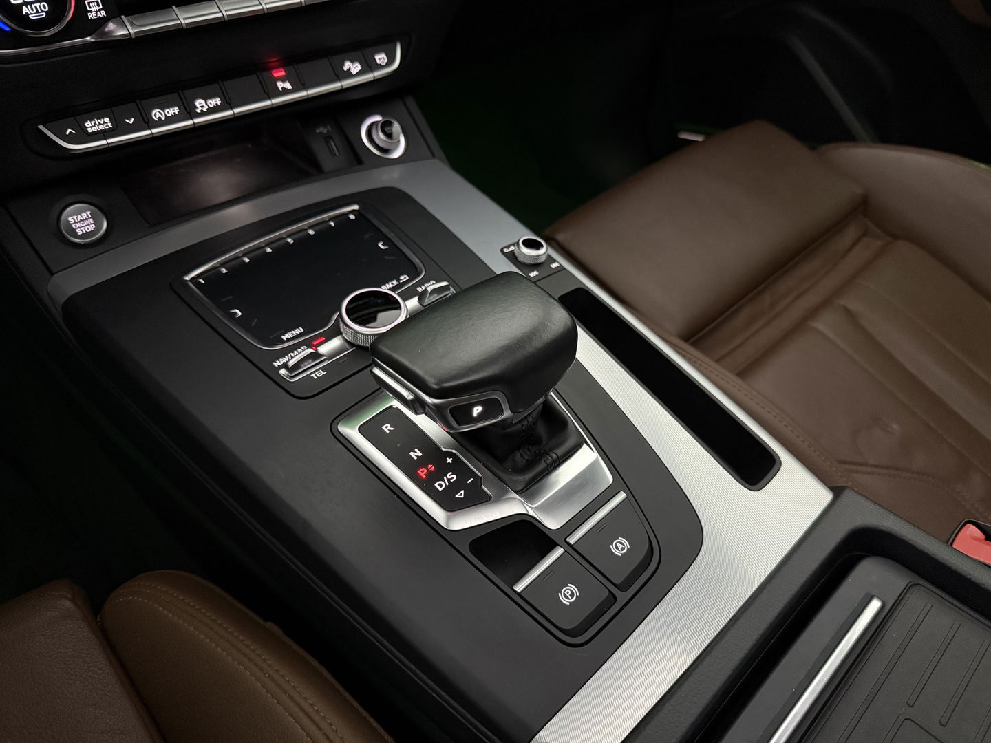 Audi Q5 2.0 TDI Quattro Design Pro Line Plus | S-Line | Luchtvering | Pano | Sfeer | B&O | Camera | Virtual | Carplay | Stoel/stuurverw.