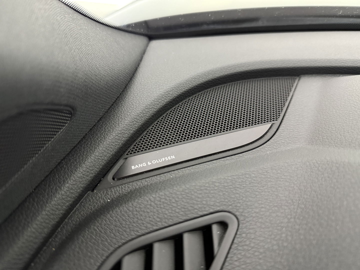 Audi Q5 2.0 TDI Quattro Design Pro Line Plus | S-Line | Luchtvering | Pano | Sfeer | B&O | Camera | Virtual | Carplay | Stoel/stuurverw.