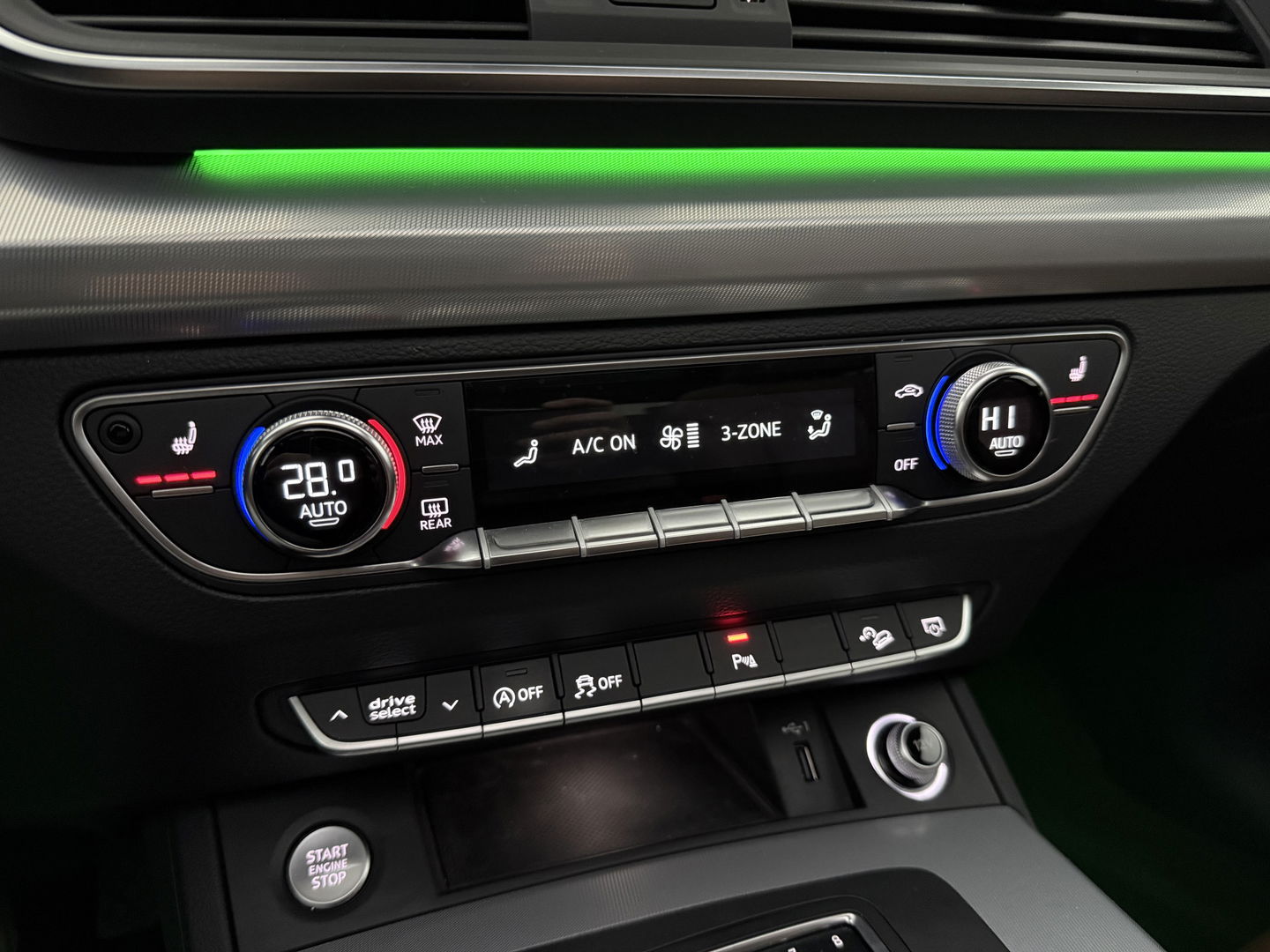 Audi Q5 2.0 TDI Quattro Design Pro Line Plus | S-Line | Luchtvering | Pano | Sfeer | B&O | Camera | Virtual | Carplay | Stoel/stuurverw.