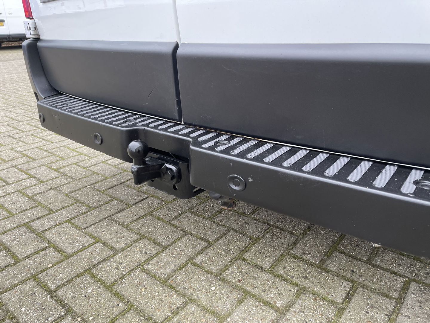 Opel Movano 2.3 Turbo 136pk L2H2 / vaste prijs rijklaar € 14.950 ex btw / euro 6 / bpm vrij / trekhaak 2500 kg / pdc achter / airco / cruise control / bijrijdersbank