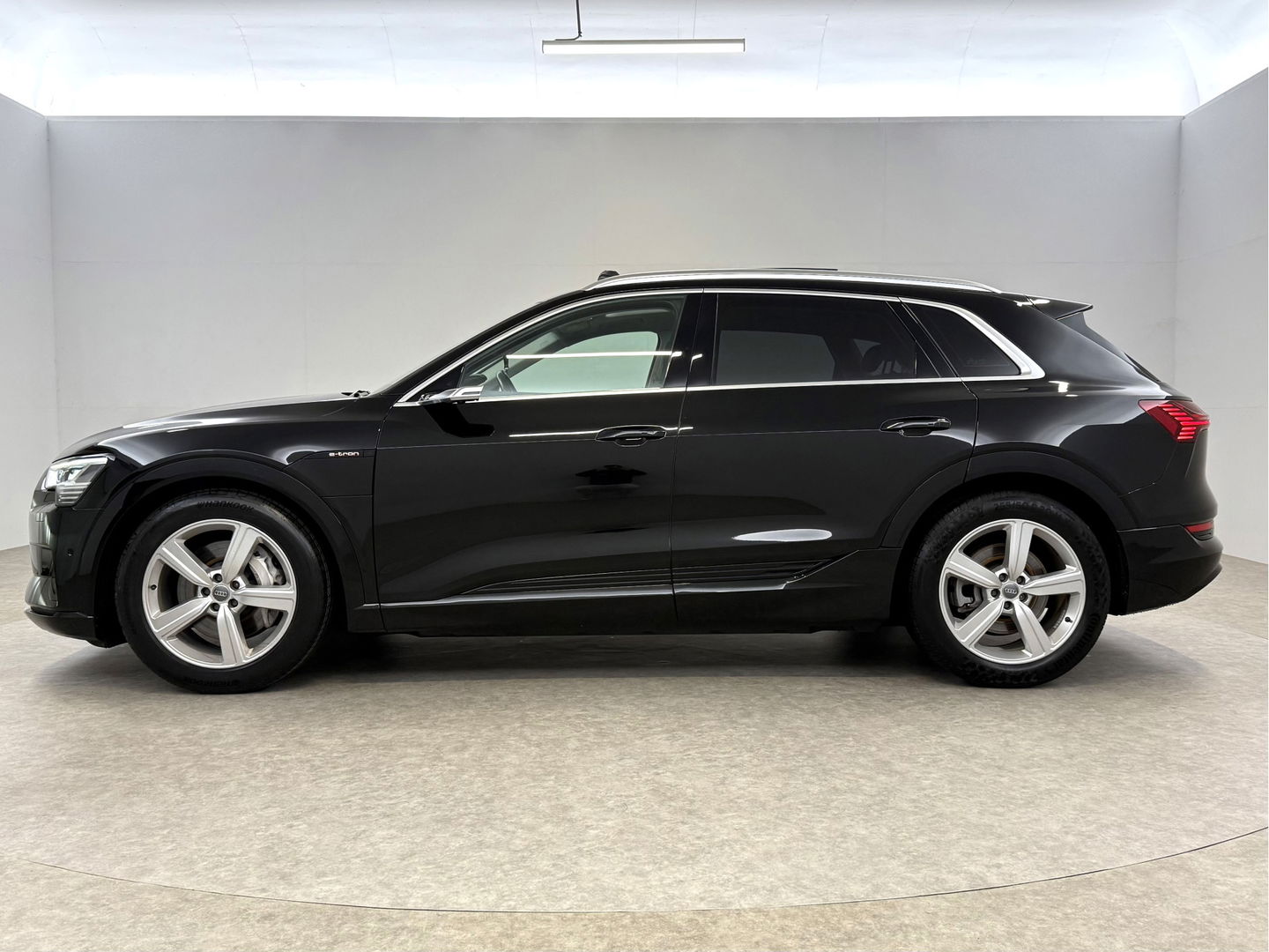 Audi e-tron 50 Quattro Launch edition 71 kWh | SOH 94% | Snelladen | Pano | Sfeer | Memory | Virtual | 360° | Adap.Cruise | Keyless | Carplay