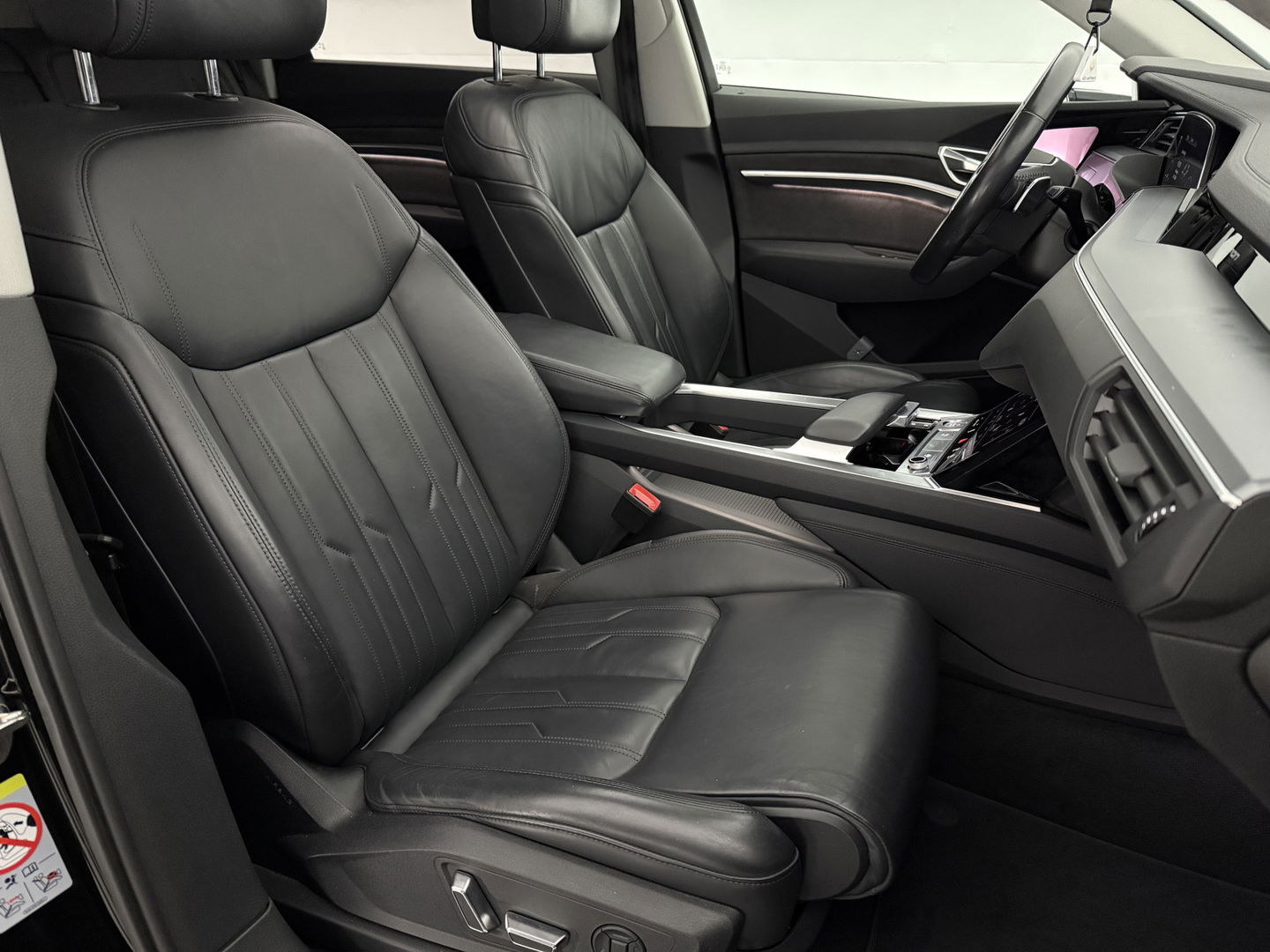 Audi e-tron 50 Quattro Launch edition 71 kWh | SOH 94% | Snelladen | Pano | Sfeer | Memory | Virtual | 360° | Adap.Cruise | Keyless | Carplay