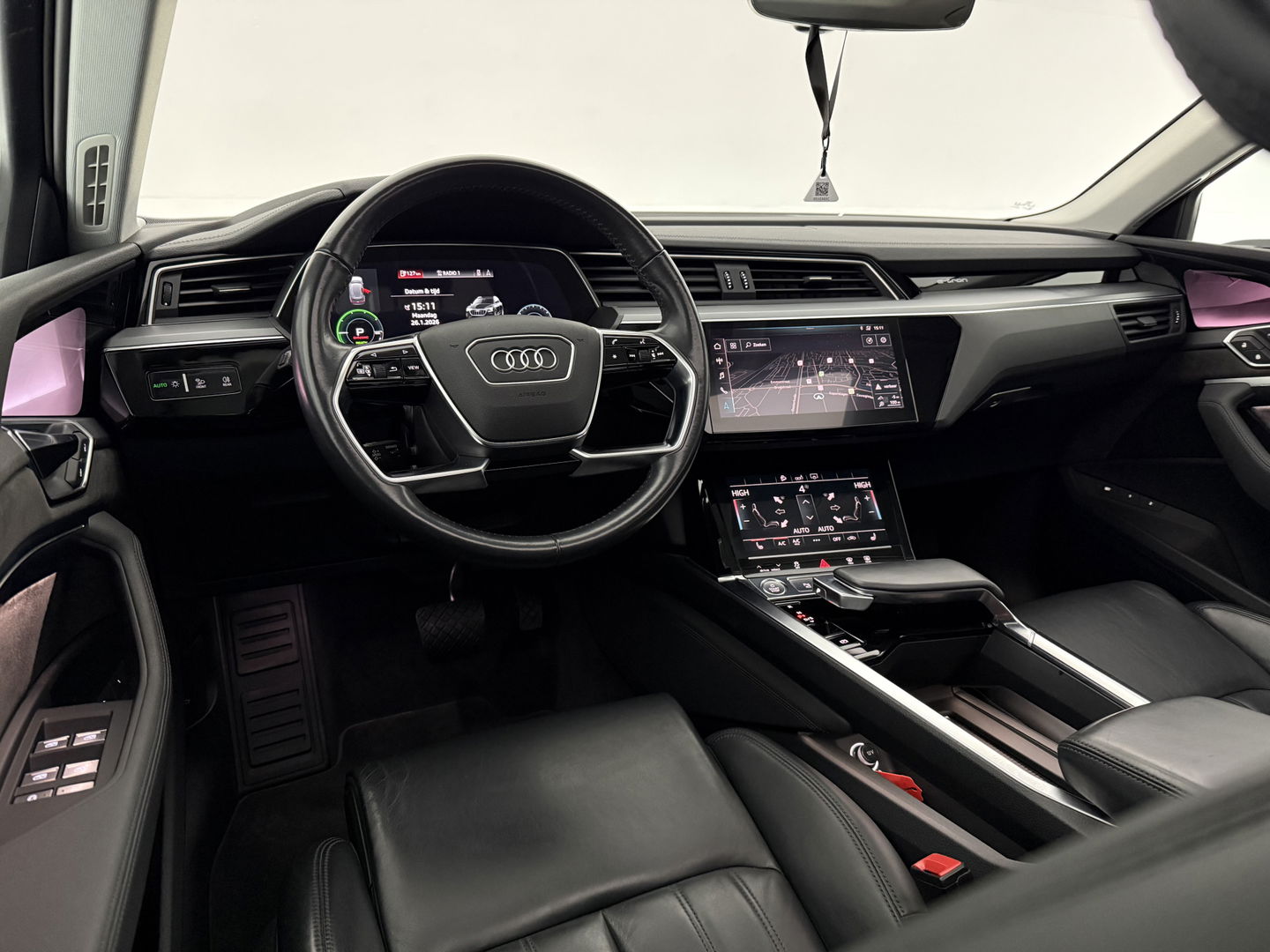 Audi e-tron 50 Quattro Launch edition 71 kWh | SOH 94% | Snelladen | Pano | Sfeer | Memory | Virtual | 360° | Adap.Cruise | Keyless | Carplay
