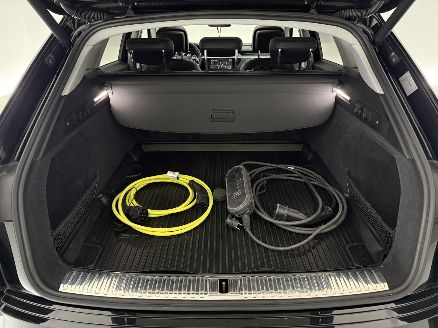 Audi e-tron 50 Quattro Launch edition 71 kWh | SOH 94% | Snelladen | Pano | Sfeer | Memory | Virtual | 360° | Adap.Cruise | Keyless | Carplay