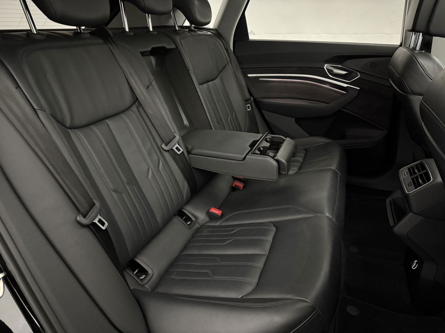 Audi e-tron 50 Quattro Launch edition 71 kWh | SOH 94% | Snelladen | Pano | Sfeer | Memory | Virtual | 360° | Adap.Cruise | Keyless | Carplay