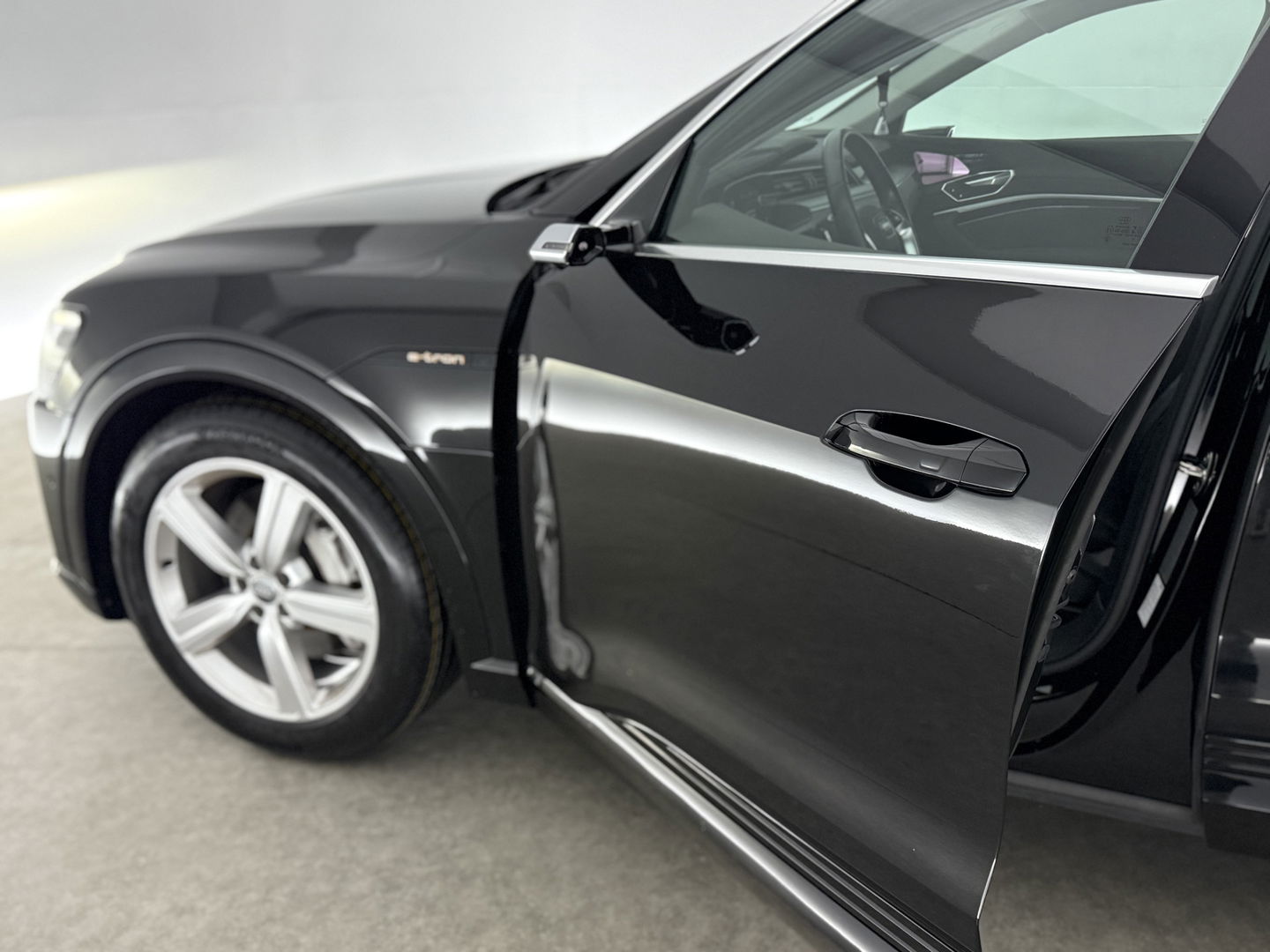 Audi e-tron 50 Quattro Launch edition 71 kWh | SOH 94% | Snelladen | Pano | Sfeer | Memory | Virtual | 360° | Adap.Cruise | Keyless | Carplay