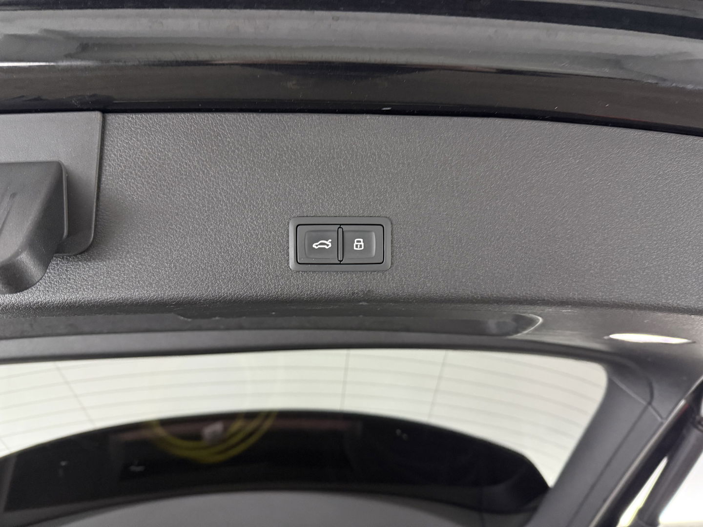 Audi e-tron 50 Quattro Launch edition 71 kWh | SOH 94% | Snelladen | Pano | Sfeer | Memory | Virtual | 360° | Adap.Cruise | Keyless | Carplay