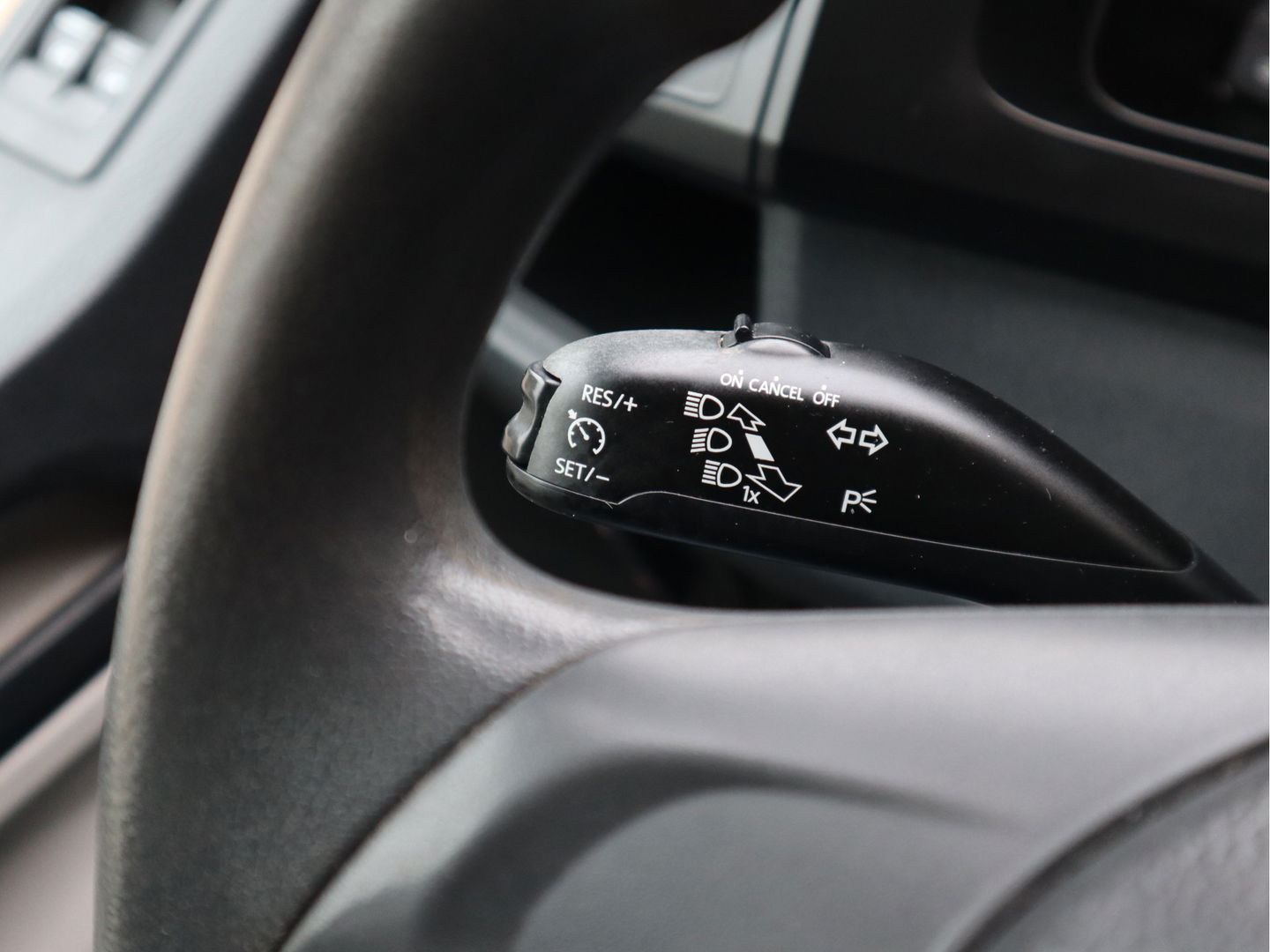 Volkswagen Transporter 2.0 TDI 102pk Euro 6 - Cruise - Trekhaak - Airco