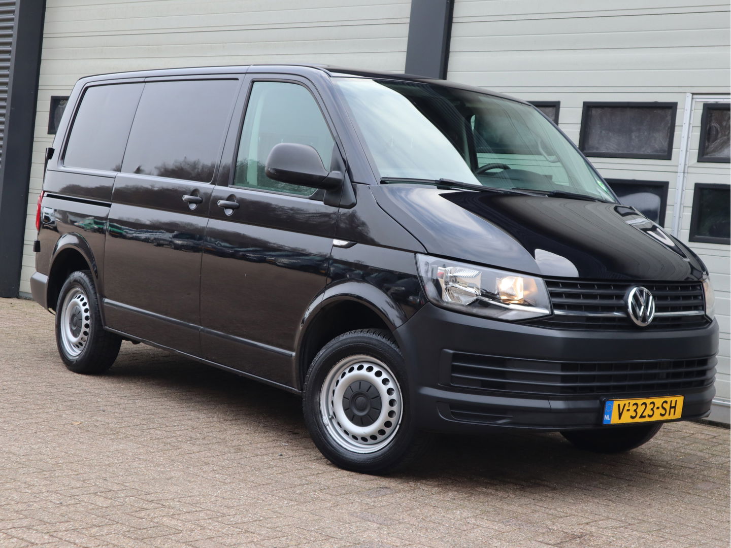 Volkswagen Transporter 2.0 TDI 102pk Euro 6 - Cruise - Trekhaak - Airco