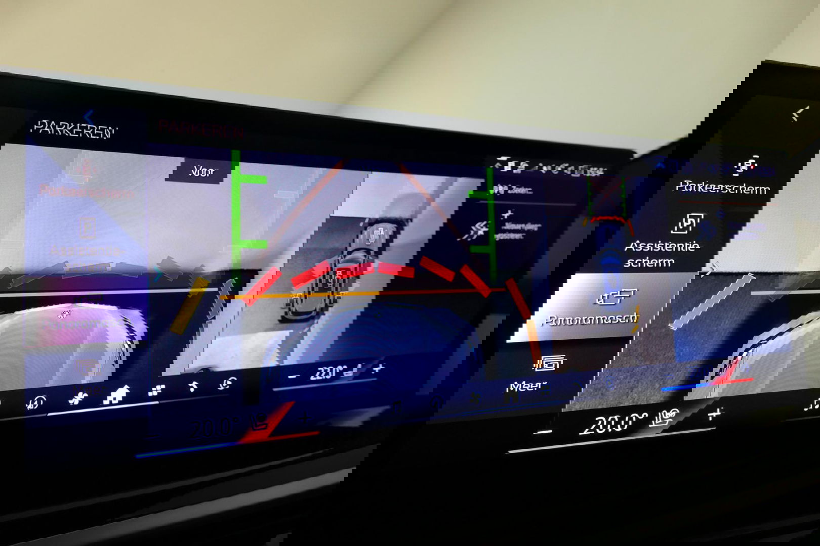BMW X5 xDrive50e / Orig. Nederlands / Maxton Design Bodykit V.2 / Skylounge Panoramadak / Stoelkoeling & -verwarming / Elektr. verstelbare voorstoelen + memory / Carbon Interieurdelen / Harman Kardon Surround Sound / Ambienteverlichting / Softclose / HUD BMW Pro