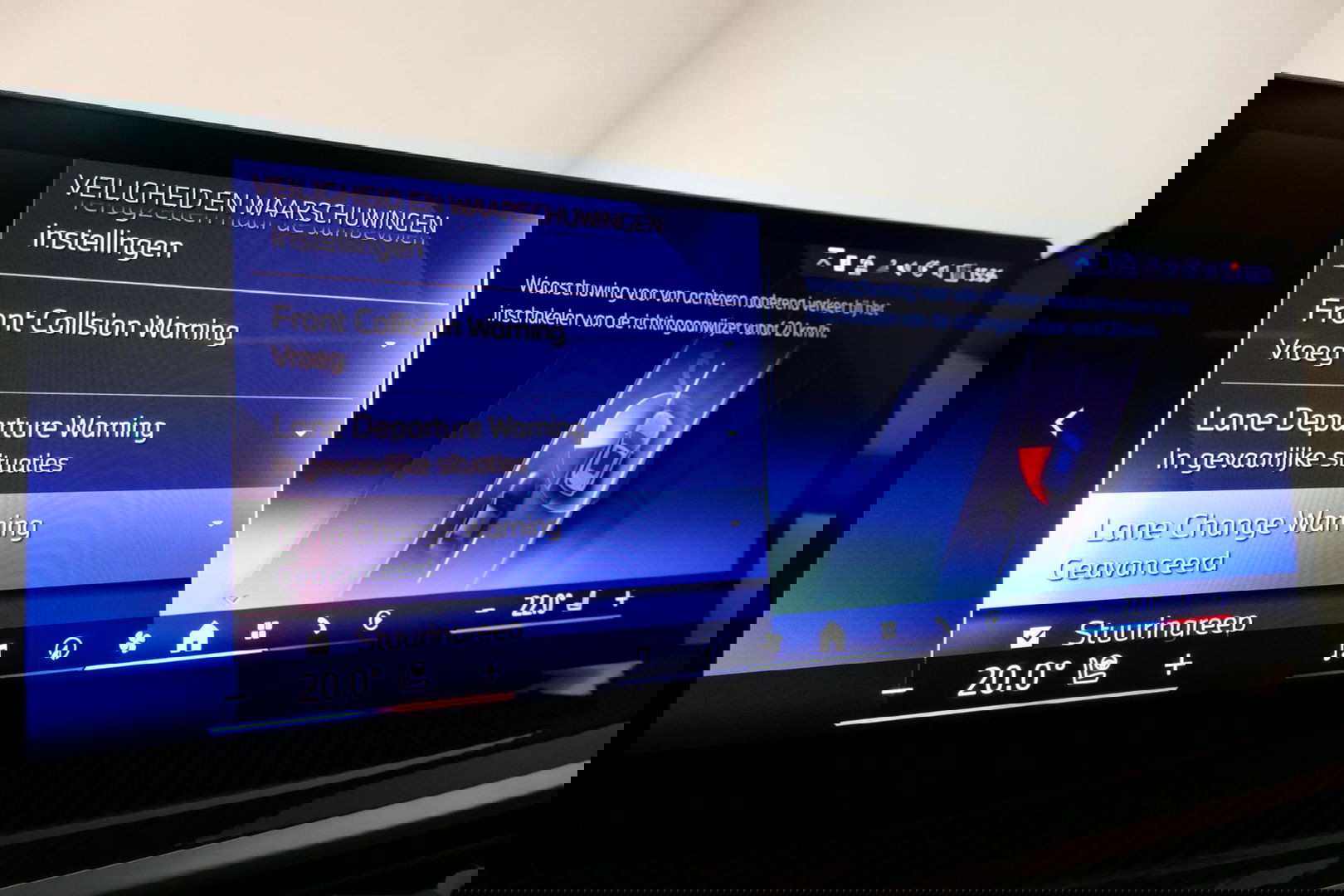 BMW X5 xDrive50e / Orig. Nederlands / Maxton Design Bodykit V.2 / Skylounge Panoramadak / Stoelkoeling & -verwarming / Elektr. verstelbare voorstoelen + memory / Carbon Interieurdelen / Harman Kardon Surround Sound / Ambienteverlichting / Softclose / HUD BMW Pro