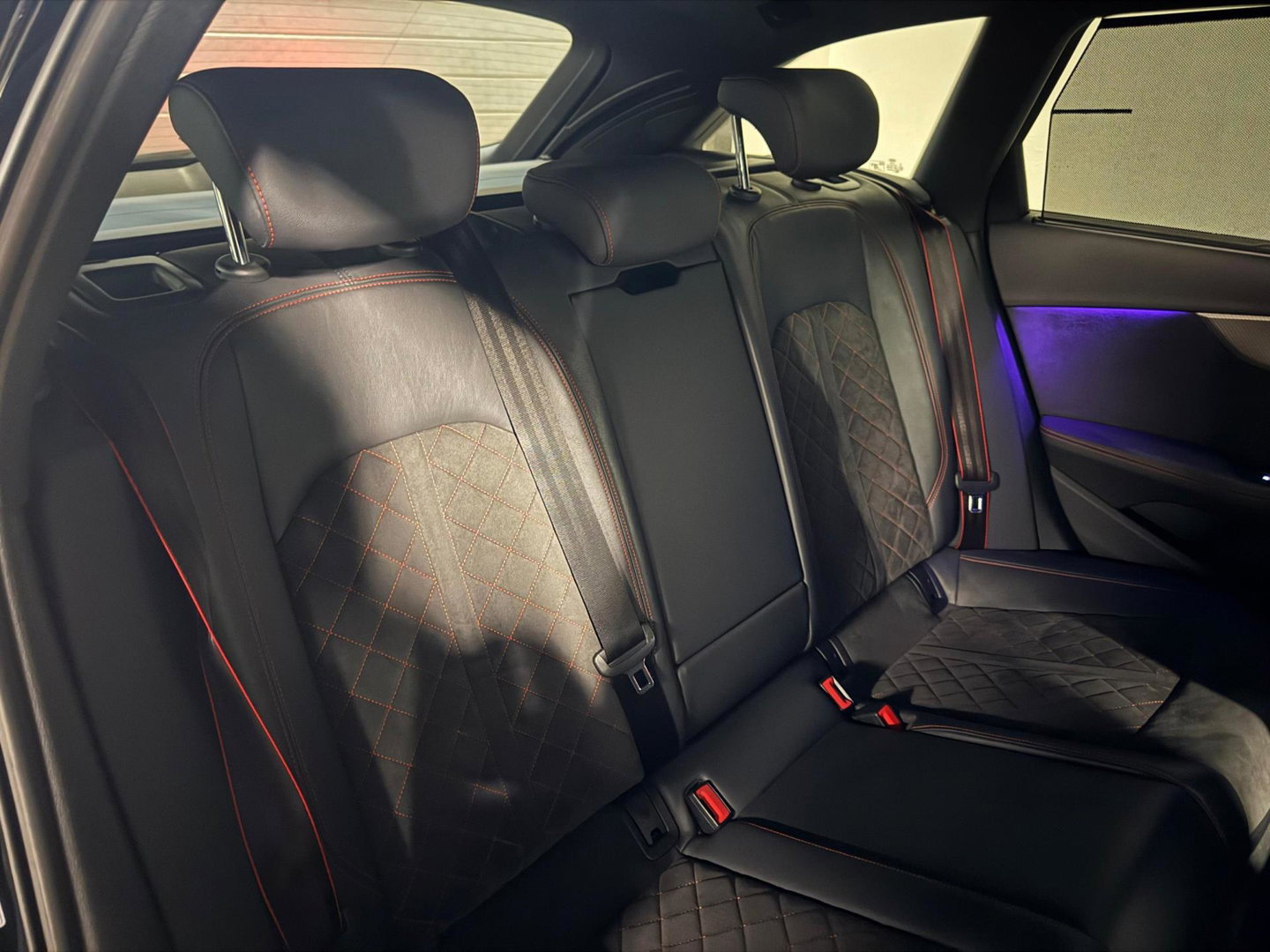 Audi A4 Avant 45 TFSI quattro S edition PANO KEYLESS CAM