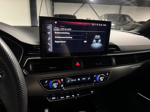 Audi A4 Avant 45 TFSI quattro S edition PANO KEYLESS CAM