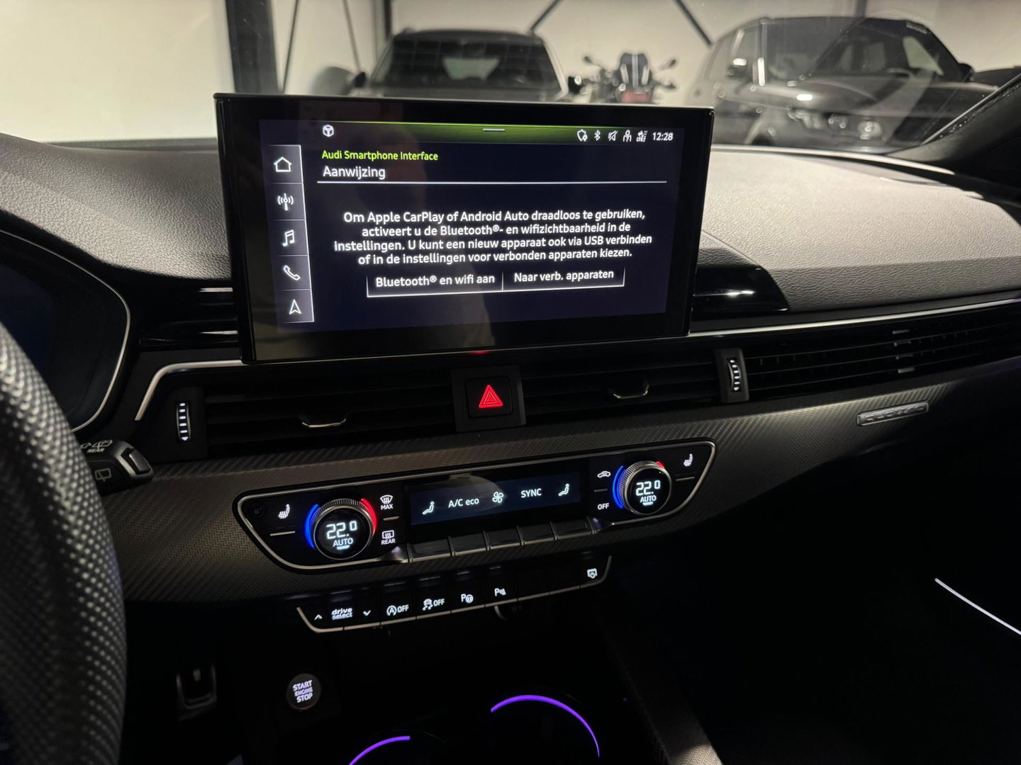 Audi A4 Avant 45 TFSI quattro S edition PANO KEYLESS CAM