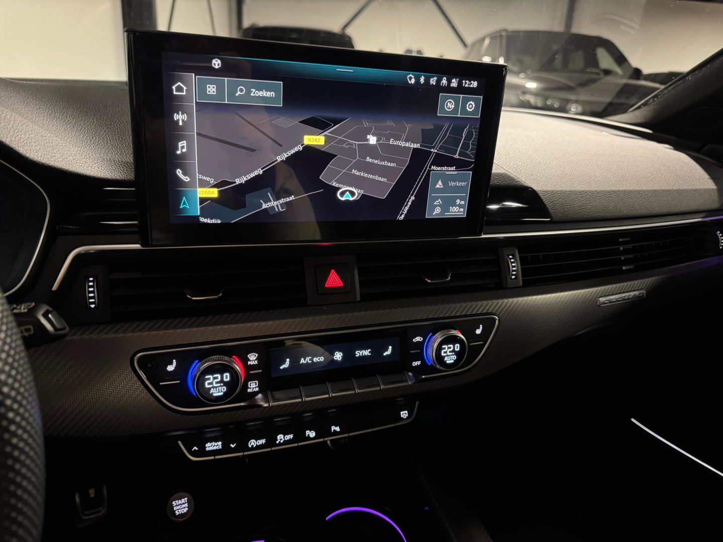 Audi A4 Avant 45 TFSI quattro S edition PANO KEYLESS CAM