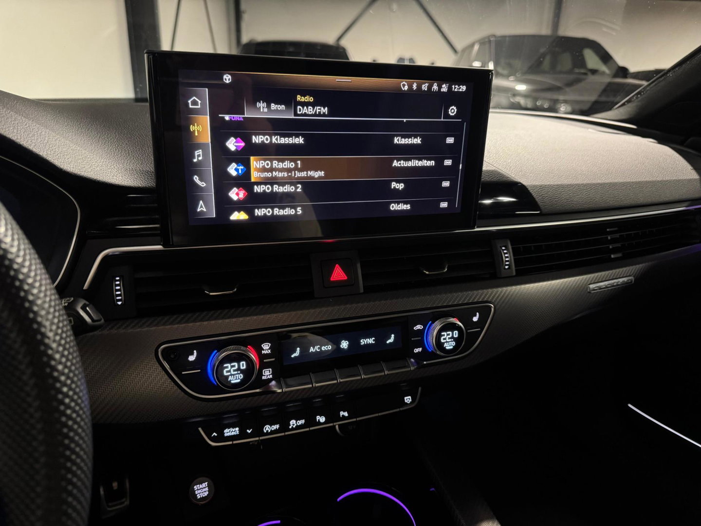 Audi A4 Avant 45 TFSI quattro S edition PANO KEYLESS CAM