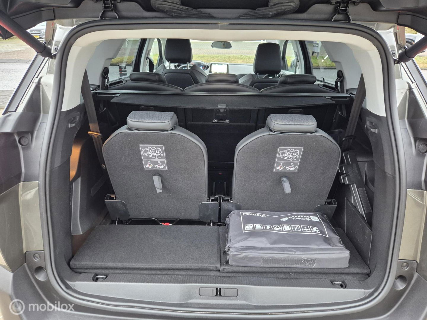 Peugeot 5008 1.2 PureTech Lease Premium 7Prs, Nieuwe DRiem!