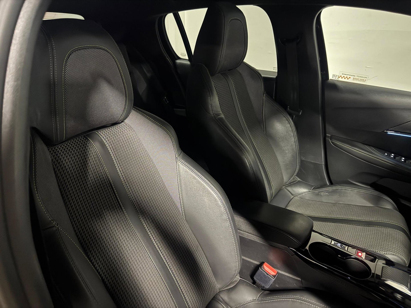 Peugeot 208 1.2 PureTech GT KEYLESS CAM PDC