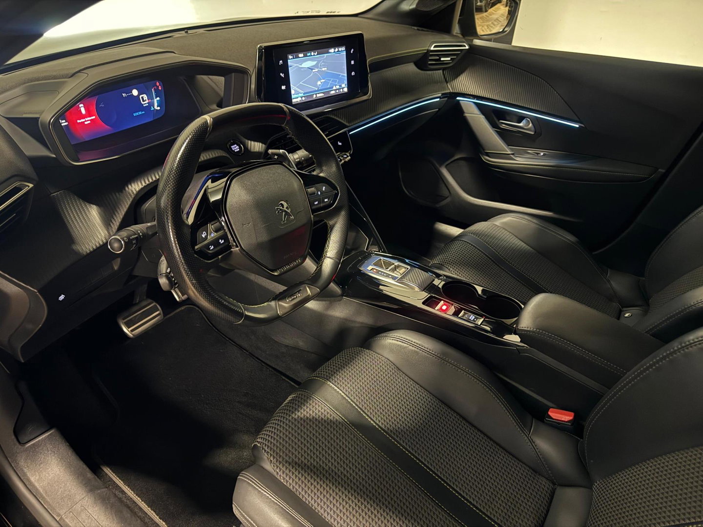 Peugeot 208 1.2 PureTech GT KEYLESS CAM PDC