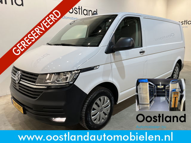 Volkswagen Transporter - 2.0 TDI L2H1 4Motion 150 PK Automaat / Euro 6 / Servicebus / Sortimo Inrichting / Airco / Cruise Control / Camera / Trekhaak / CarPlay / Navigatie / Klep