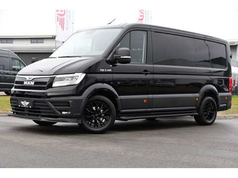 MAN TGE 2.140 2.0 L3H2 Black Edition Camera, Cruise, Carplay, LED, 140pk, Voorruitverwarming, Automaat, Multimedia, Trekhaak, Uniek!