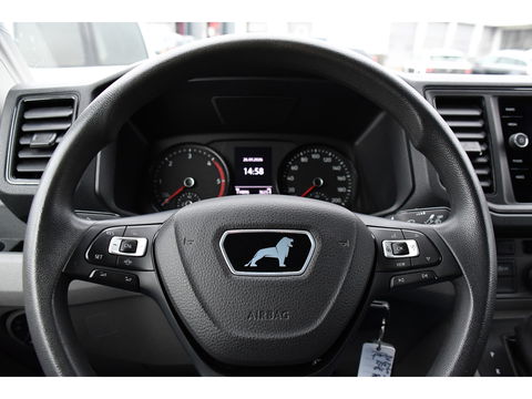 MAN TGE 2.140 2.0 L3H2 Black Edition Camera, Cruise, Carplay, LED, 140pk, Voorruitverwarming, Automaat, Multimedia, Trekhaak, Uniek!