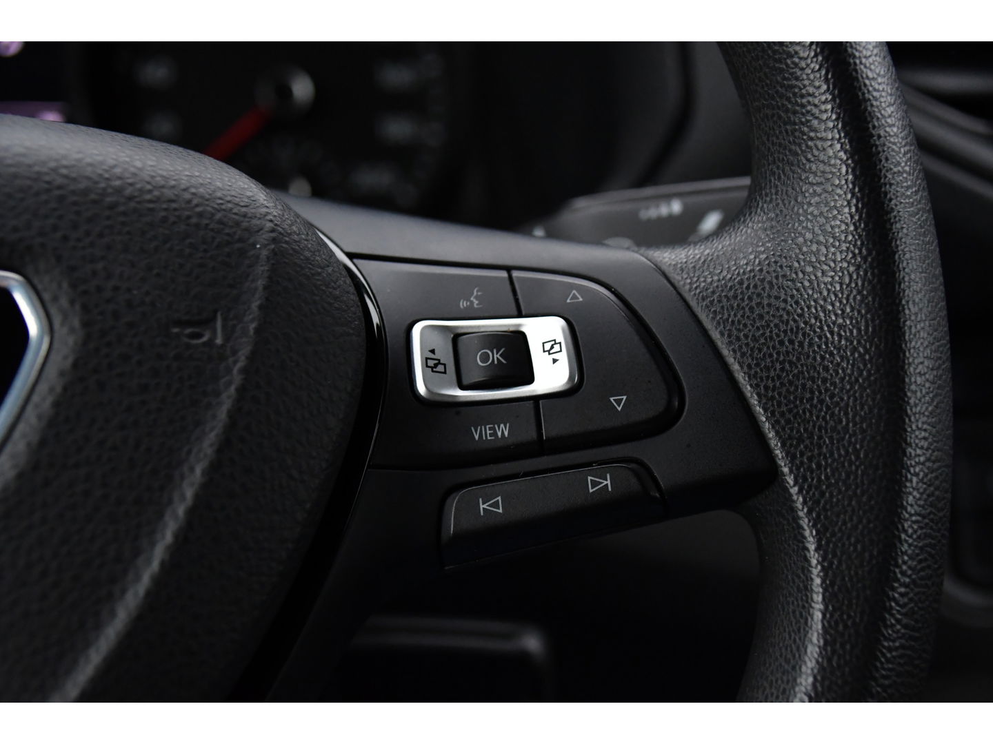 MAN TGE 2.140 2.0 L3H2 Black Edition Camera, Cruise, Carplay, LED, 140pk, Voorruitverwarming, Automaat, Multimedia, Trekhaak, Uniek!