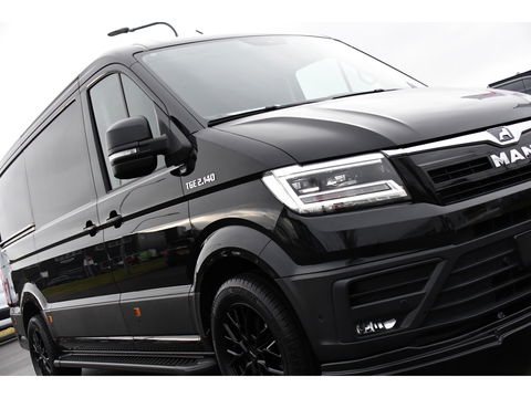 MAN TGE 2.140 2.0 L3H2 Black Edition Camera, Cruise, Carplay, LED, 140pk, Voorruitverwarming, Automaat, Multimedia, Trekhaak, Uniek!
