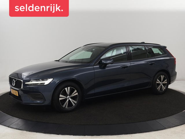 Volvo V60 - 2.0 D3 Momentum | Carplay | Navigatie | Full LED | Cruise control | Parkeerhulp | Climate control | Bluetooth | Digital Cockpit