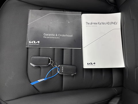Kia Niro 1.6 GDi Hybrid Dynamic Plus Line HEV (INCL-BTW) Aut. *PANO | LEATHER | DIGI-COCKPIT | NAVI-FULLMAP | DAB | ADAPTIVE-CRUISE | CAMERA | HEATED-COMFORTSEATS | KEYLESS | PRIVACYGLASS | SHIFTPADDLES | CARPLAY |  HEAD-UP | ...
