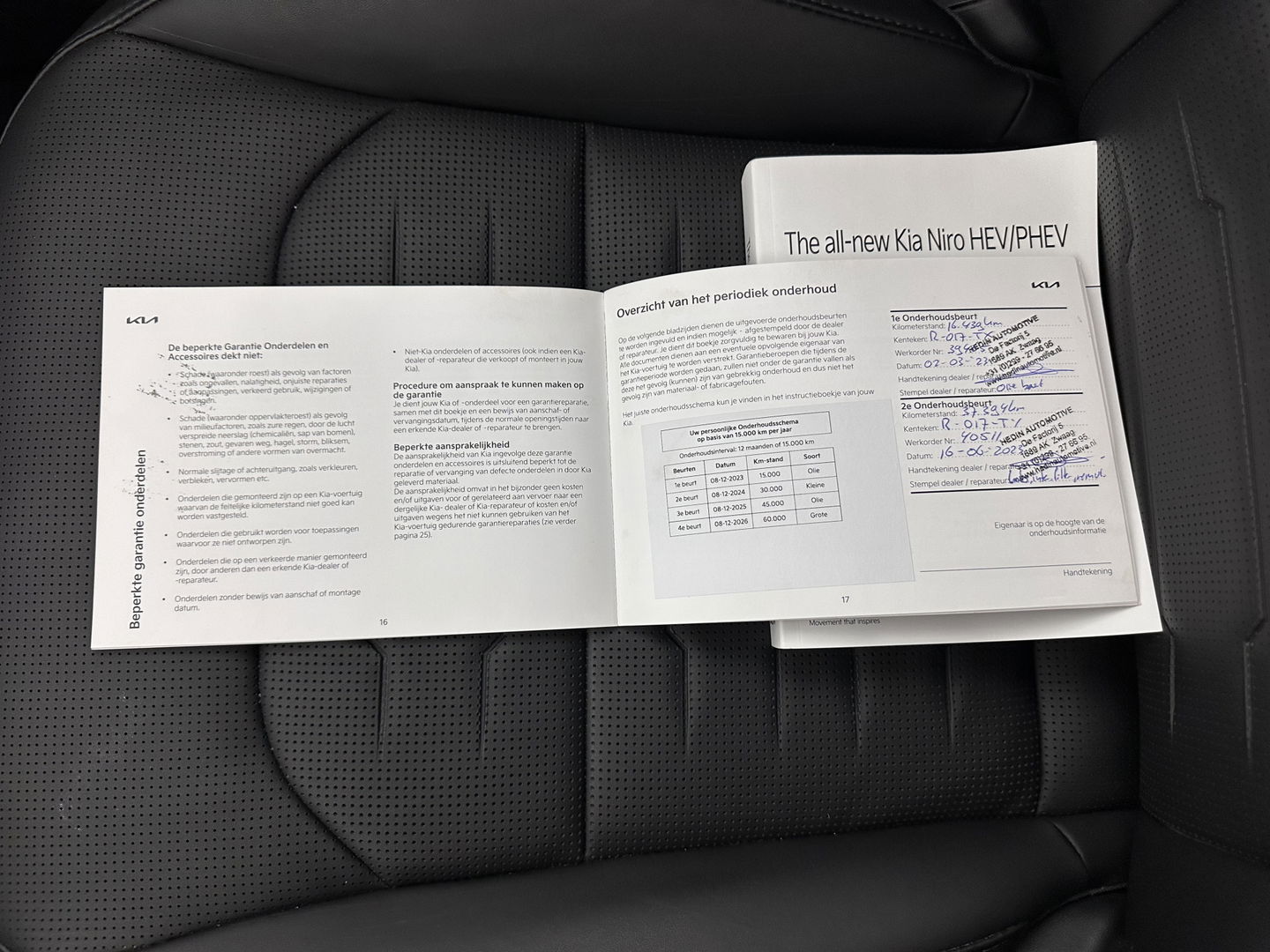 Kia Niro 1.6 GDi Hybrid Dynamic Plus Line HEV (INCL-BTW) Aut. *PANO | LEATHER | DIGI-COCKPIT | NAVI-FULLMAP | DAB | ADAPTIVE-CRUISE | CAMERA | HEATED-COMFORTSEATS | KEYLESS | PRIVACYGLASS | SHIFTPADDLES | CARPLAY |  HEAD-UP | ...