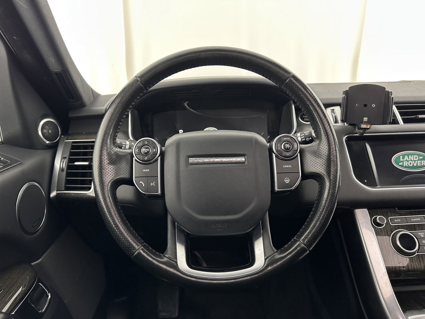 Land Rover Range Rover Sport 3.0 TDV6 HSE Dynamic Aut. *PANO | DIGI-COCKPIT | LEATHER | XENON | NAVI-FULLMAP | CAMERA | AIRSUSPENSION | ECC | PDC | HEATED-SPORTSEATS | MERIDIAN-SOUND | SHIFTPADDLES | PRIVACYGLASS | CRUISE | 21''ALU*