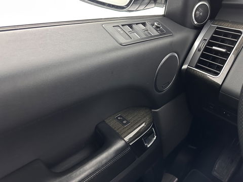 Land Rover Range Rover Sport 3.0 TDV6 HSE Dynamic Aut. *PANO | DIGI-COCKPIT | LEATHER | XENON | NAVI-FULLMAP | CAMERA | AIRSUSPENSION | ECC | PDC | HEATED-SPORTSEATS | MERIDIAN-SOUND | SHIFTPADDLES | PRIVACYGLASS | CRUISE | 21''ALU*