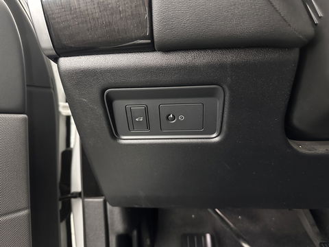 Land Rover Range Rover Sport 3.0 TDV6 HSE Dynamic Aut. *PANO | DIGI-COCKPIT | LEATHER | XENON | NAVI-FULLMAP | CAMERA | AIRSUSPENSION | ECC | PDC | HEATED-SPORTSEATS | MERIDIAN-SOUND | SHIFTPADDLES | PRIVACYGLASS | CRUISE | 21''ALU*