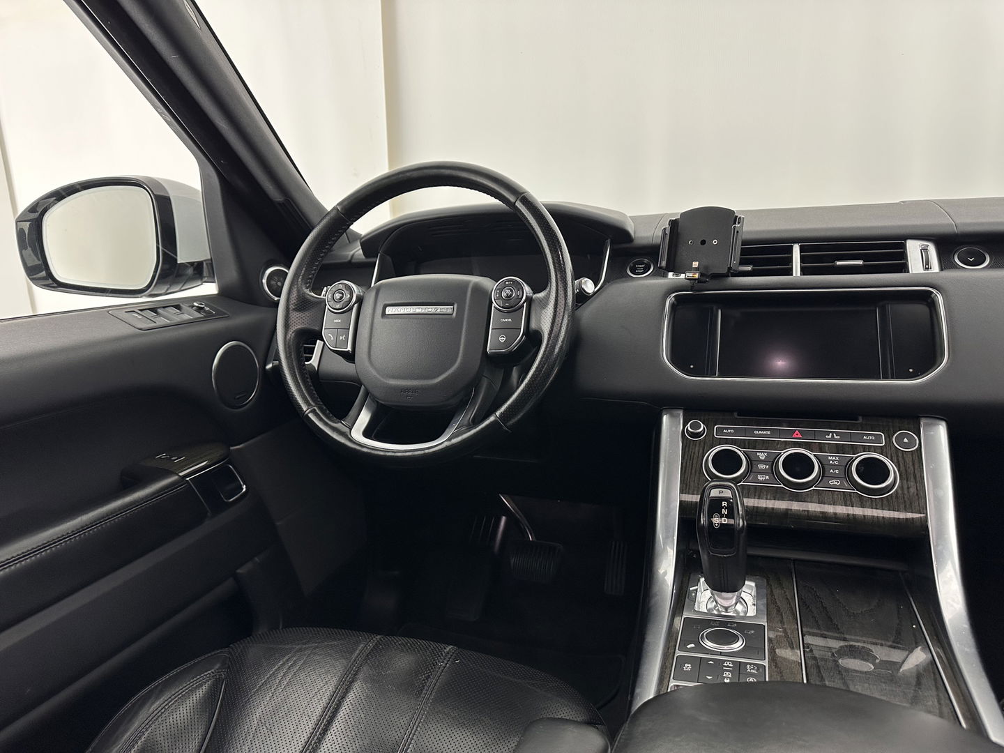 Land Rover Range Rover Sport 3.0 TDV6 HSE Dynamic Aut. *PANO | DIGI-COCKPIT | LEATHER | XENON | NAVI-FULLMAP | CAMERA | AIRSUSPENSION | ECC | PDC | HEATED-SPORTSEATS | MERIDIAN-SOUND | SHIFTPADDLES | PRIVACYGLASS | CRUISE | 21''ALU*