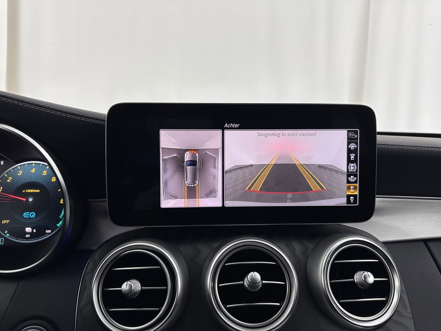 Mercedes-Benz C-Klasse Estate 300 e AMG Limited Business Solution ( Plug-in ) (INCL-BTW) Aut. *LEATHER-ALCANTARA | FULL-LED | NAVI-FULLMAP | TOPVIEW | BLINDSPOT | PREMIUM-AUDIO | DAB | CARPLAY | AMBIENTLIGHT | DIGI-COCKPIT | SPORTSEATS | TOWBAR | 18"ALU*