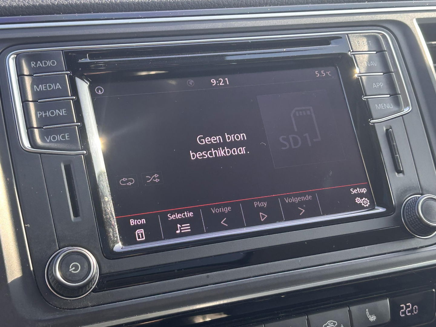 Volkswagen Caravelle 2.0 TDI 199PK L2H1 DC Highline Transporter BOM VOL | PANO | ELECTRISCHE SCHUIFDEUREN LINKS EN RECHTS | STANDKACHEL MET APP | LED