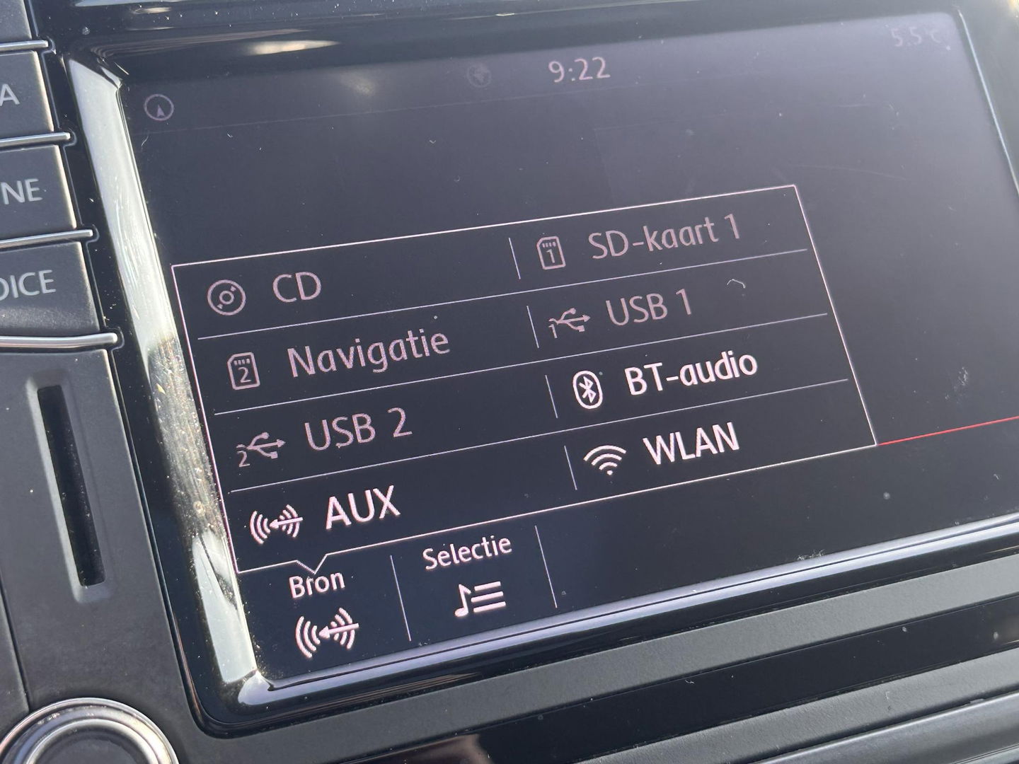 Volkswagen Caravelle 2.0 TDI 199PK L2H1 DC Highline Transporter BOM VOL | PANO | ELECTRISCHE SCHUIFDEUREN LINKS EN RECHTS | STANDKACHEL MET APP | LED