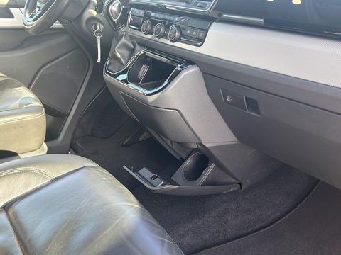 Volkswagen Caravelle 2.0 TDI 199PK L2H1 DC Highline Transporter BOM VOL | PANO | ELECTRISCHE SCHUIFDEUREN LINKS EN RECHTS | STANDKACHEL MET APP | LED