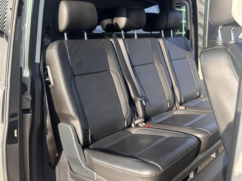 Volkswagen Caravelle 2.0 TDI 199PK L2H1 DC Highline Transporter BOM VOL | PANO | ELECTRISCHE SCHUIFDEUREN LINKS EN RECHTS | STANDKACHEL MET APP | LED