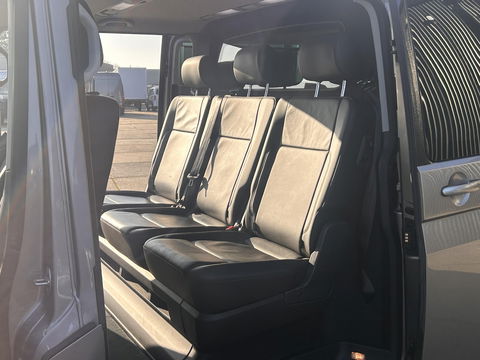 Volkswagen Caravelle 2.0 TDI 199PK L2H1 DC Highline Transporter BOM VOL | PANO | ELECTRISCHE SCHUIFDEUREN LINKS EN RECHTS | STANDKACHEL MET APP | LED